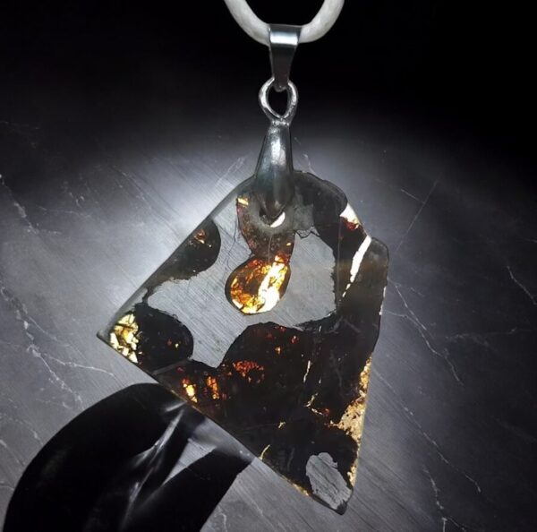 Pendentif Météorite – REF M20JH36